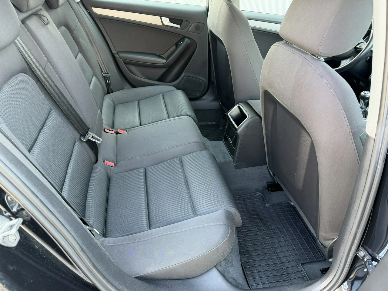 Audi A4 - Zdjęcie 30