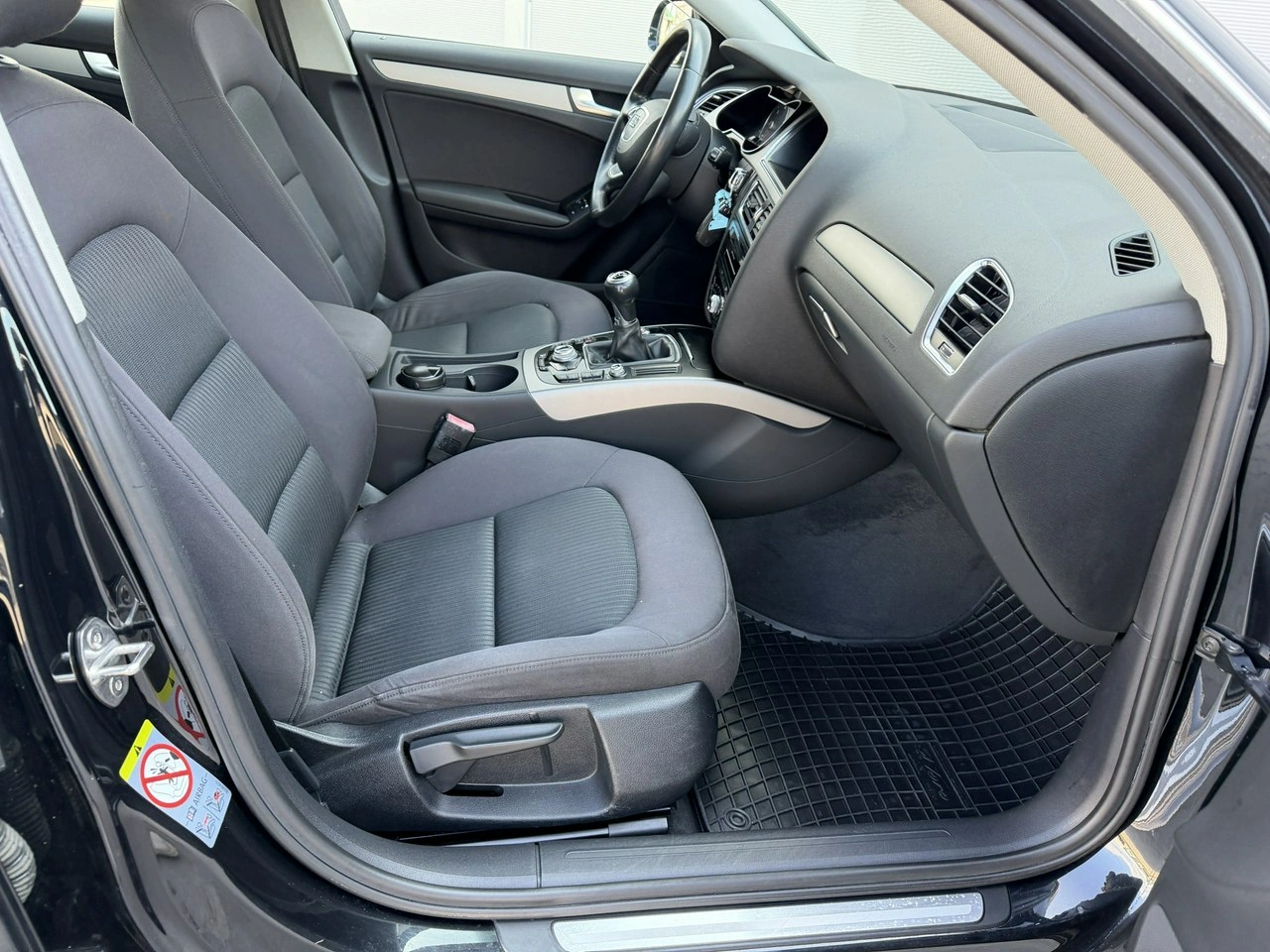 Audi A4 - Zdjęcie 32