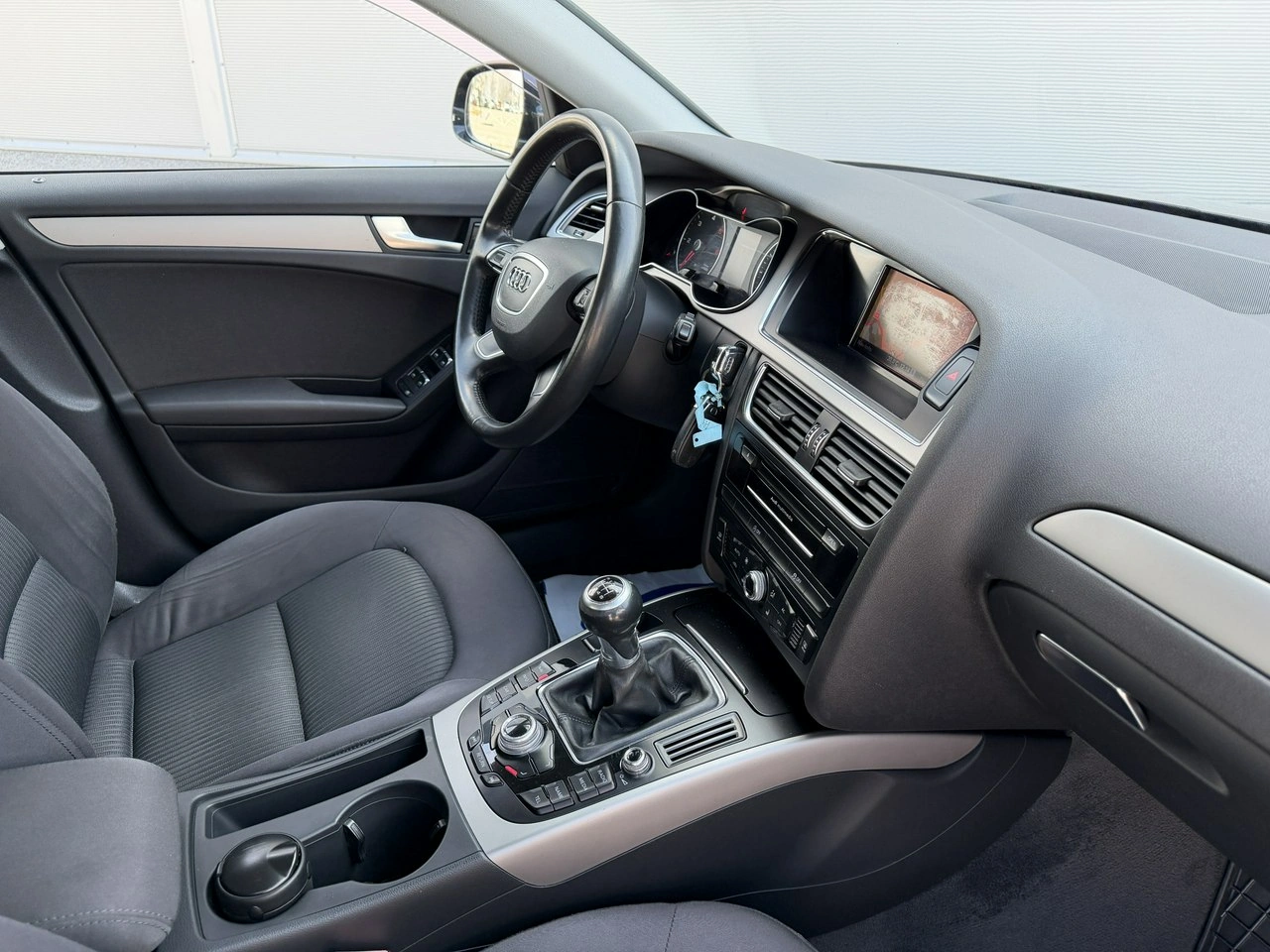 Audi A4 - Zdjęcie 34