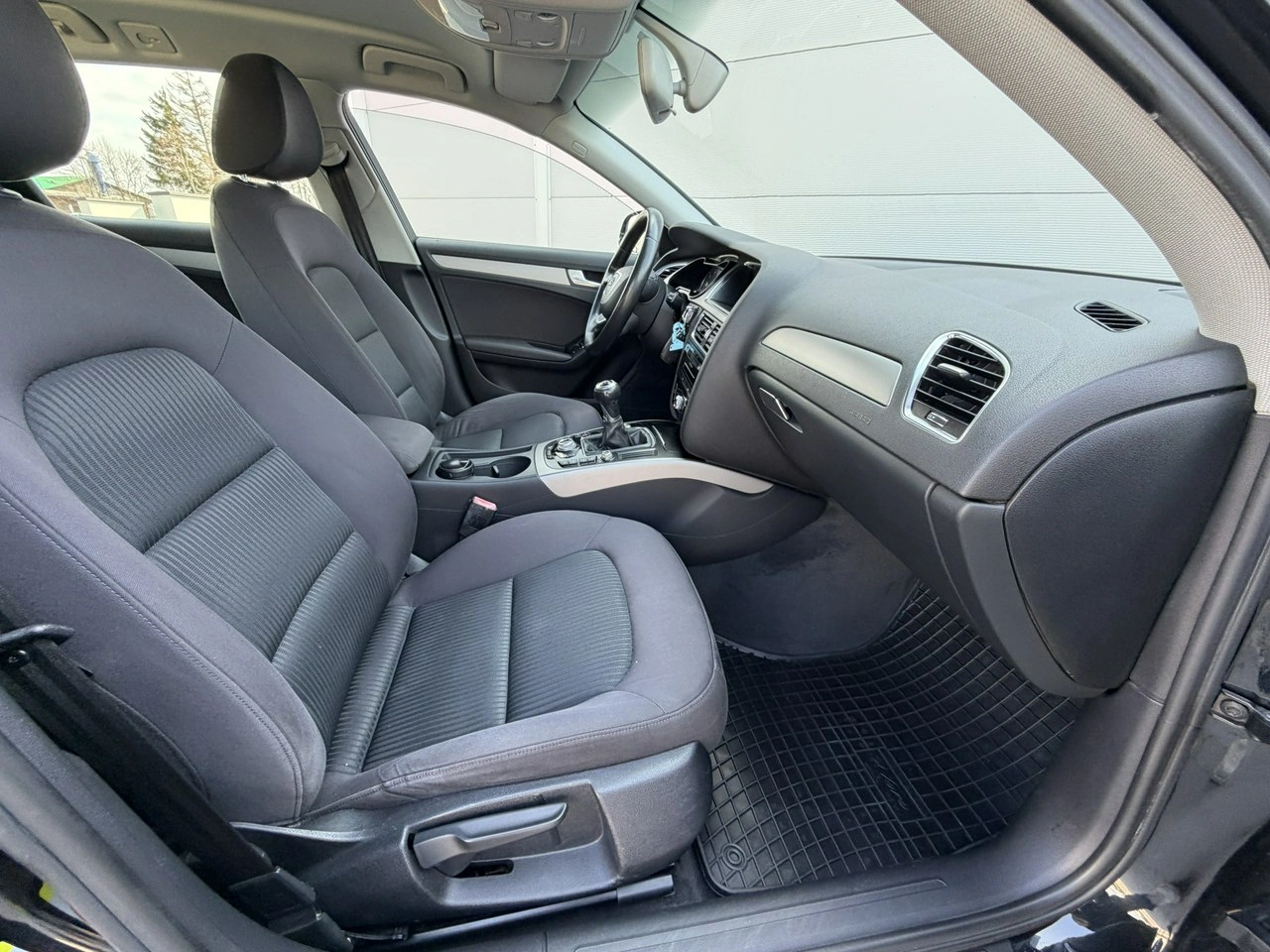 Audi A4 - Zdjęcie 35