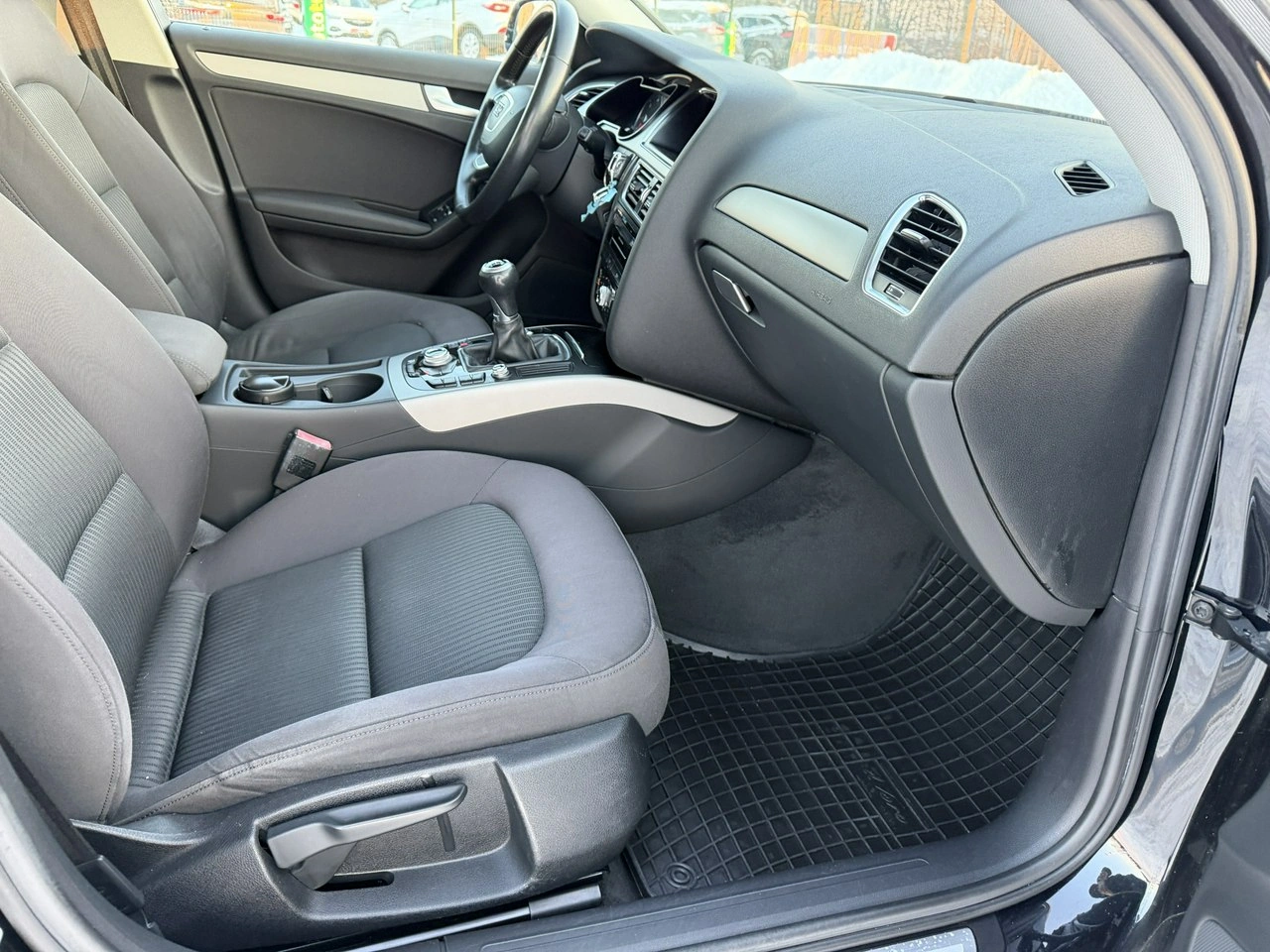 Audi A4 - Zdjęcie 36