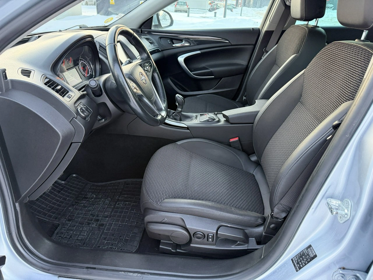 Opel Insignia - Zdjęcie 16