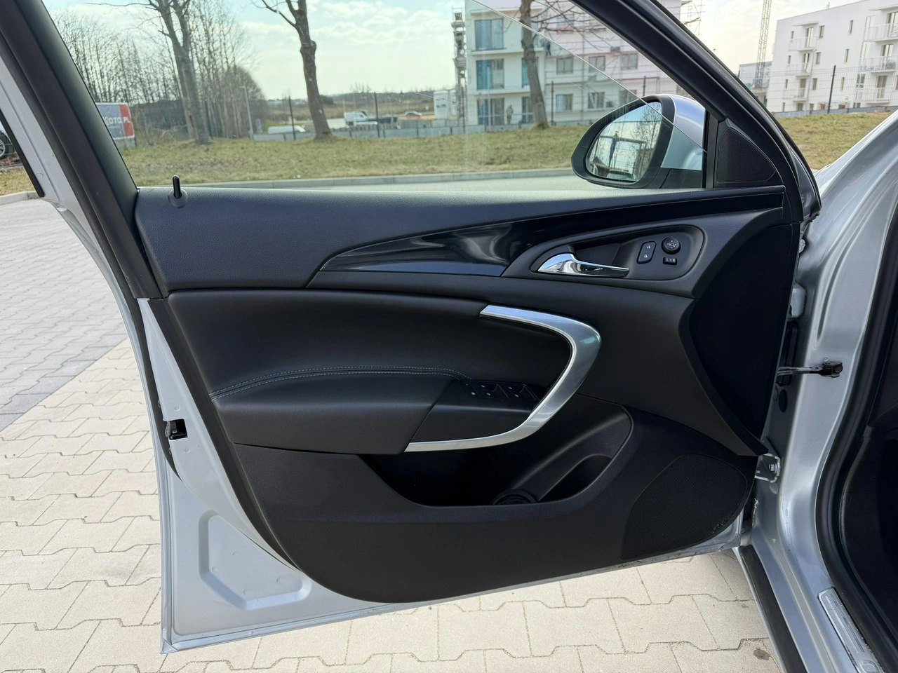 Opel Insignia - Zdjęcie 14