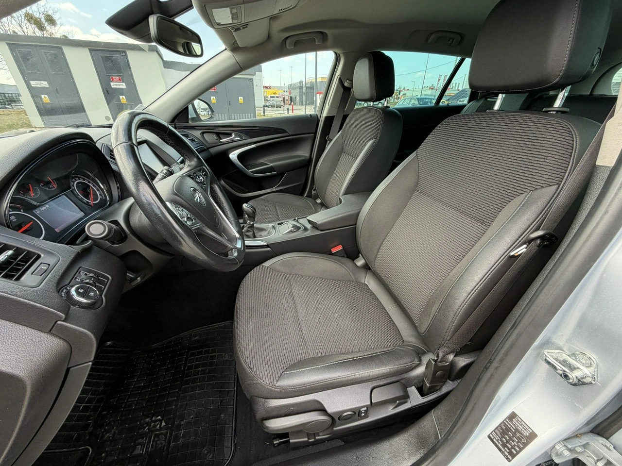 Opel Insignia - Zdjęcie 16