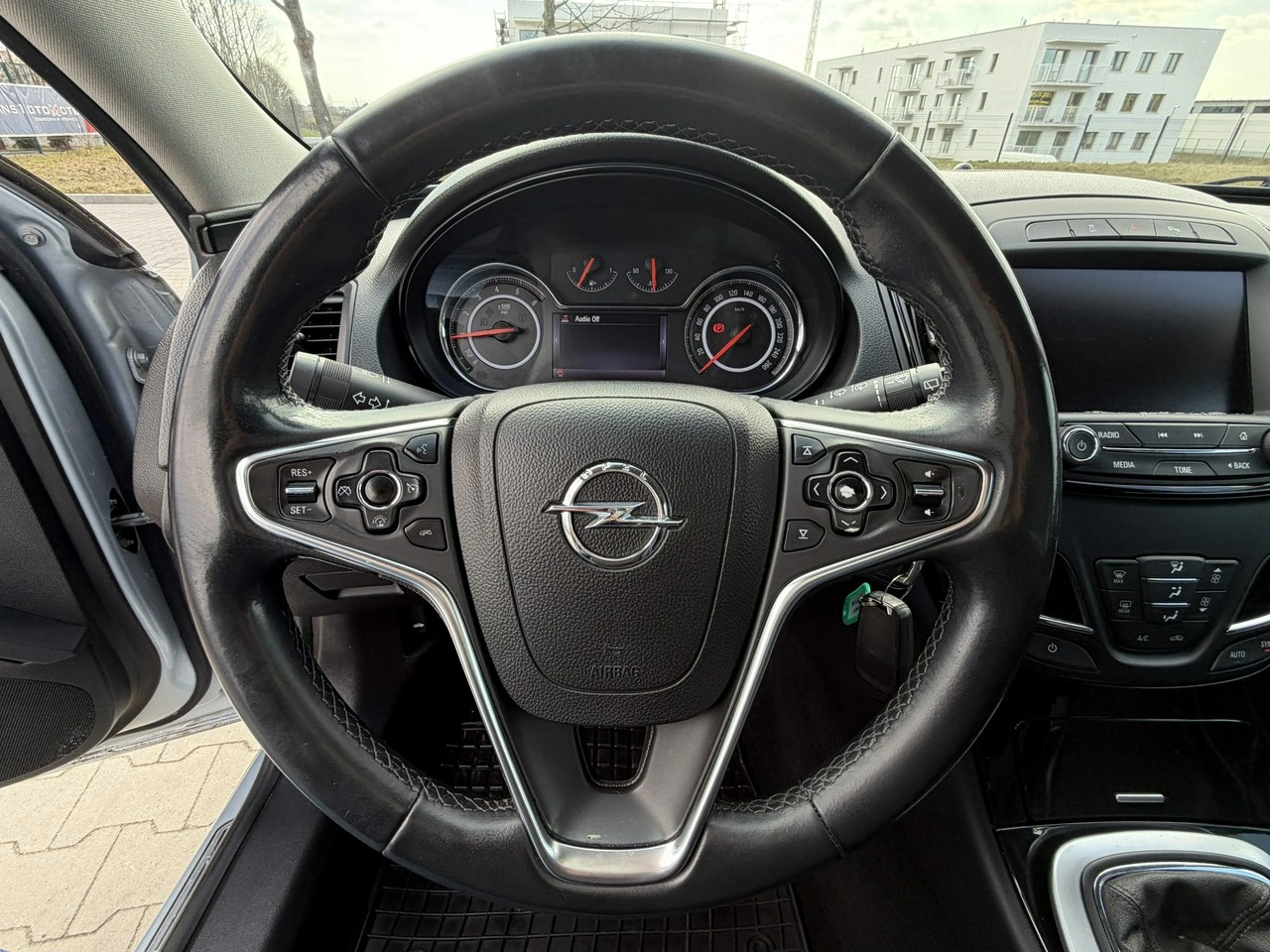 Opel Insignia - Zdjęcie 17