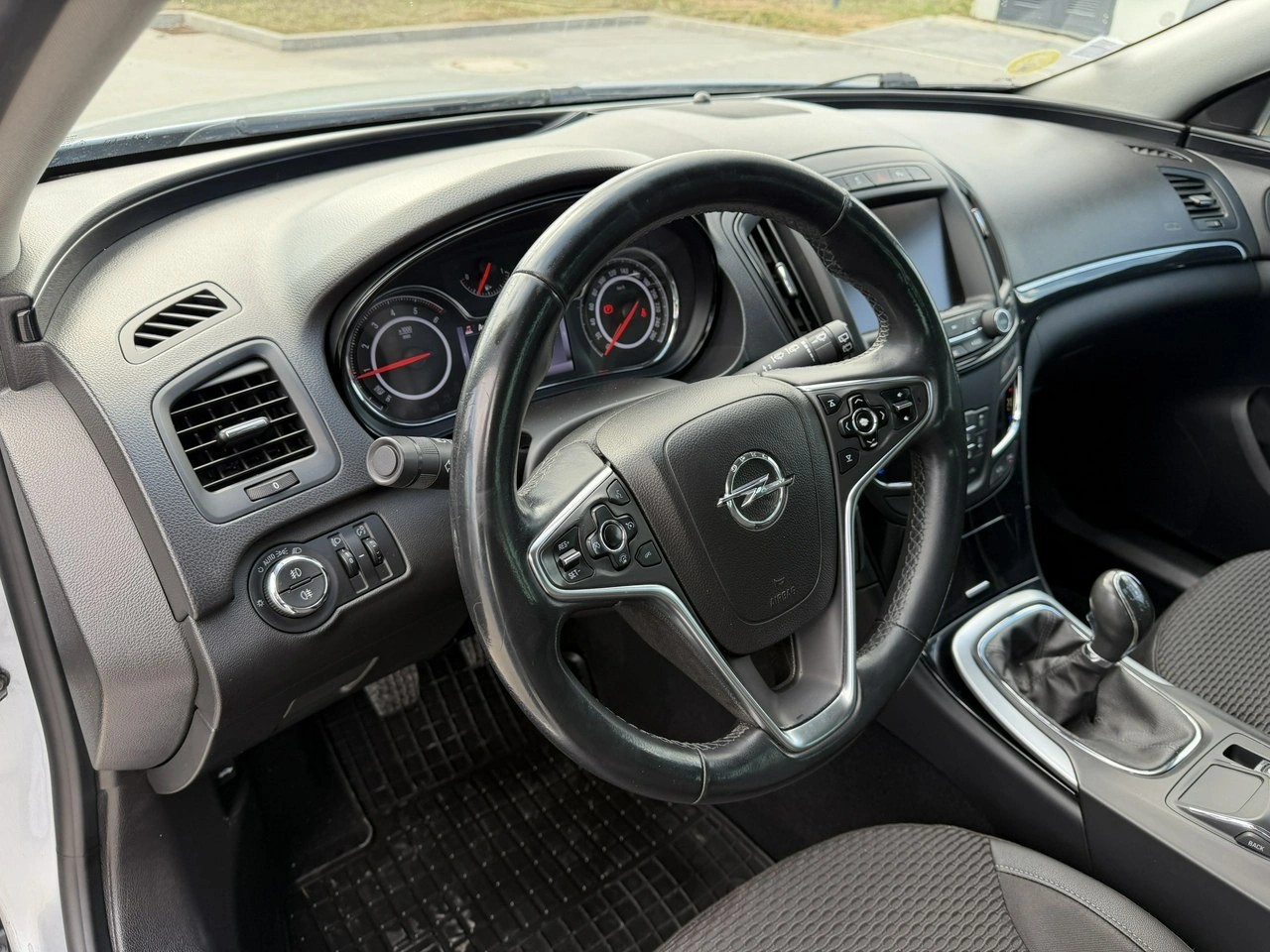 Opel Insignia - Zdjęcie 18