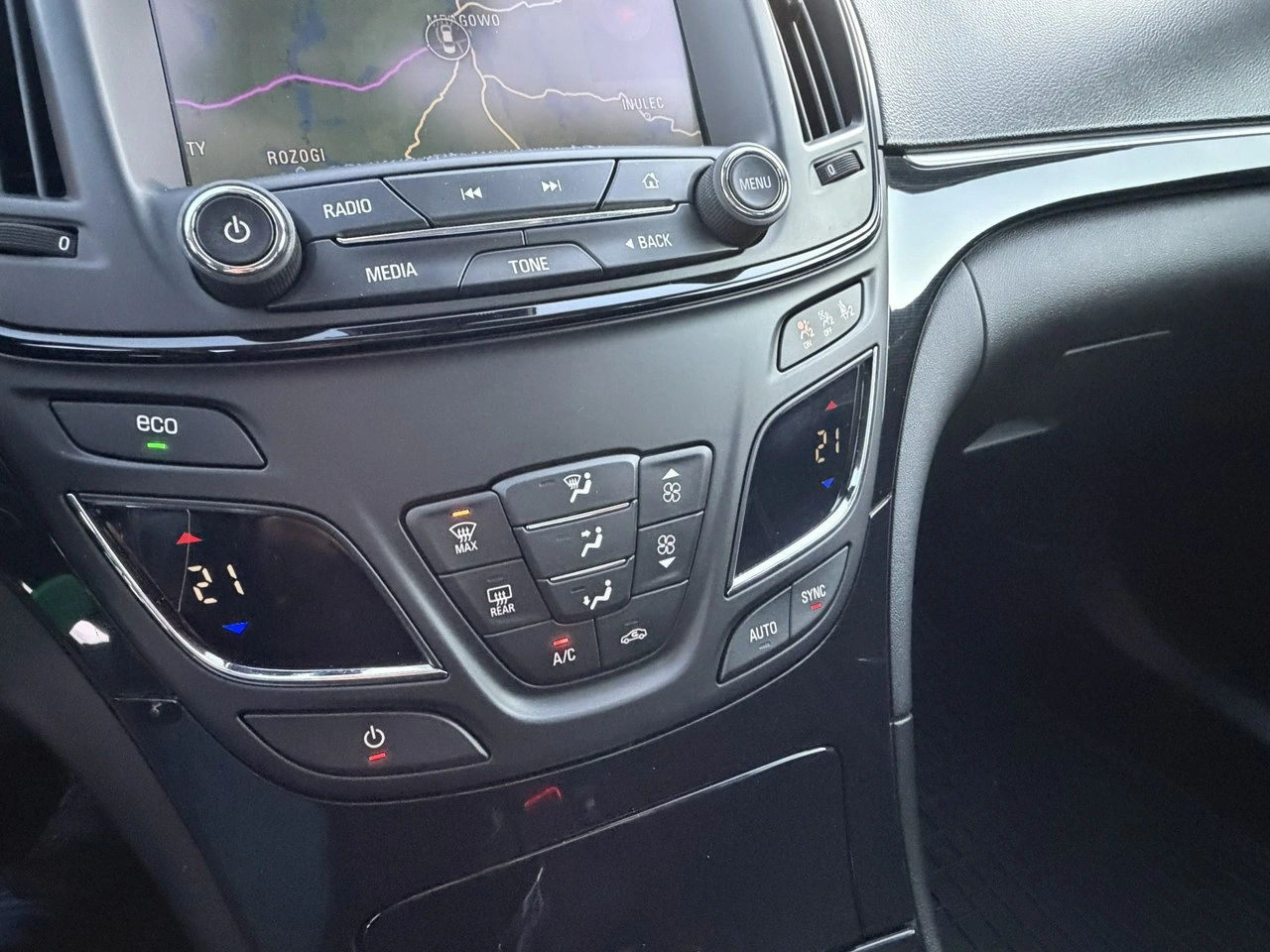 Opel Insignia - Zdjęcie 21