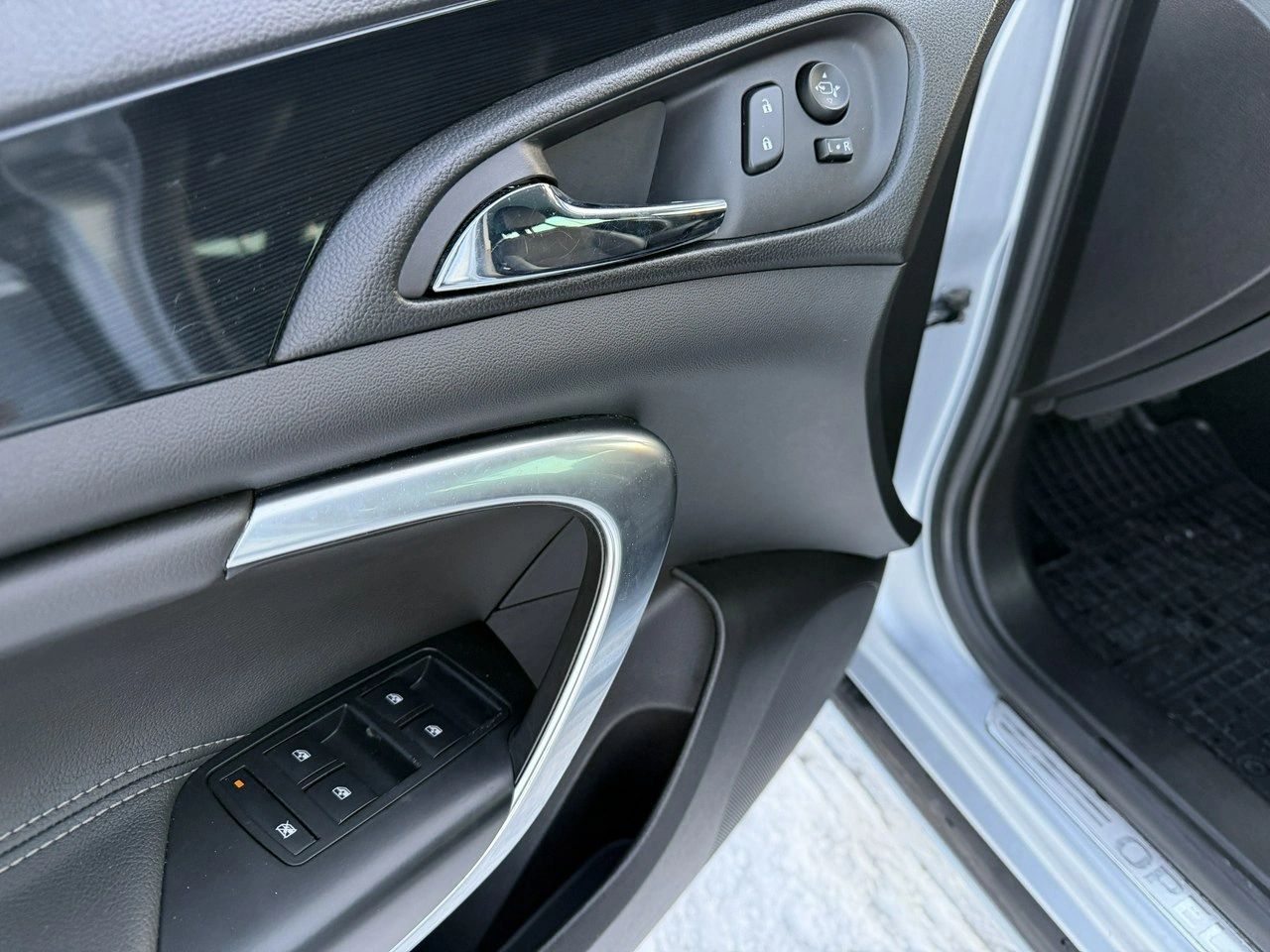 Opel Insignia - Zdjęcie 15