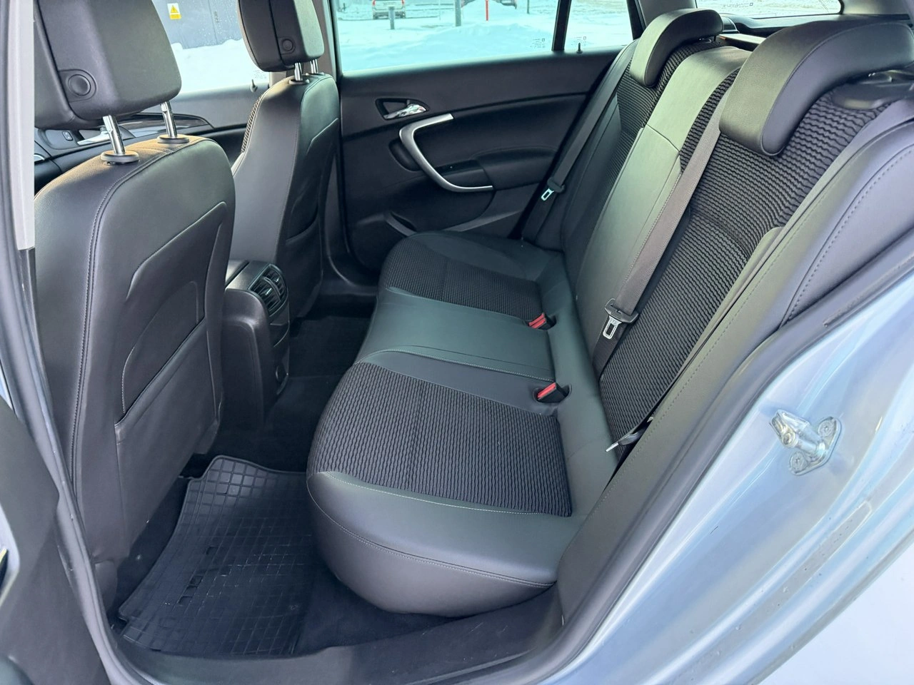 Opel Insignia - Zdjęcie 27