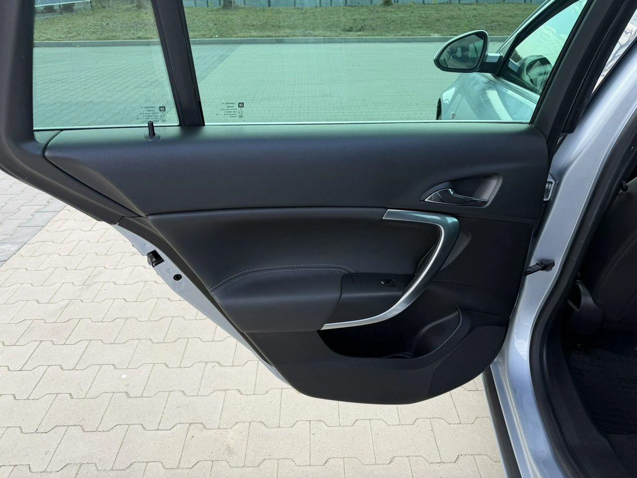 Opel Insignia - Zdjęcie 23