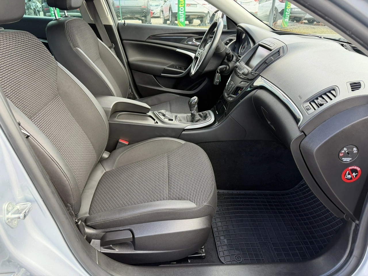Opel Insignia - Zdjęcie 27