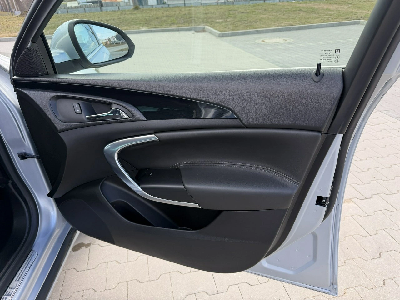 Opel Insignia - Zdjęcie 25