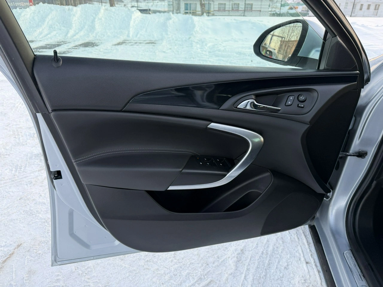 Opel Insignia - Zdjęcie 14