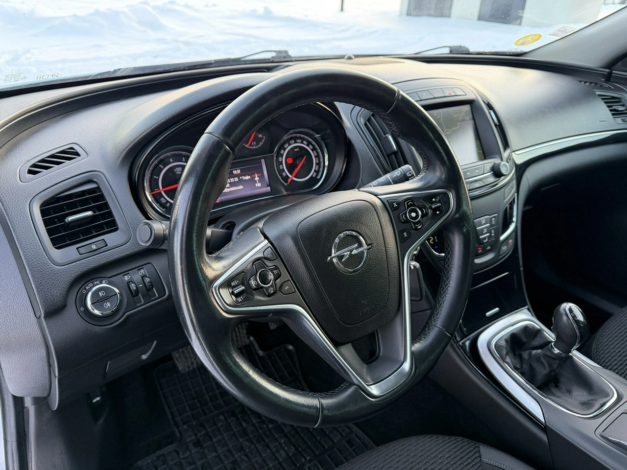 Opel Insignia - Zdjęcie 18