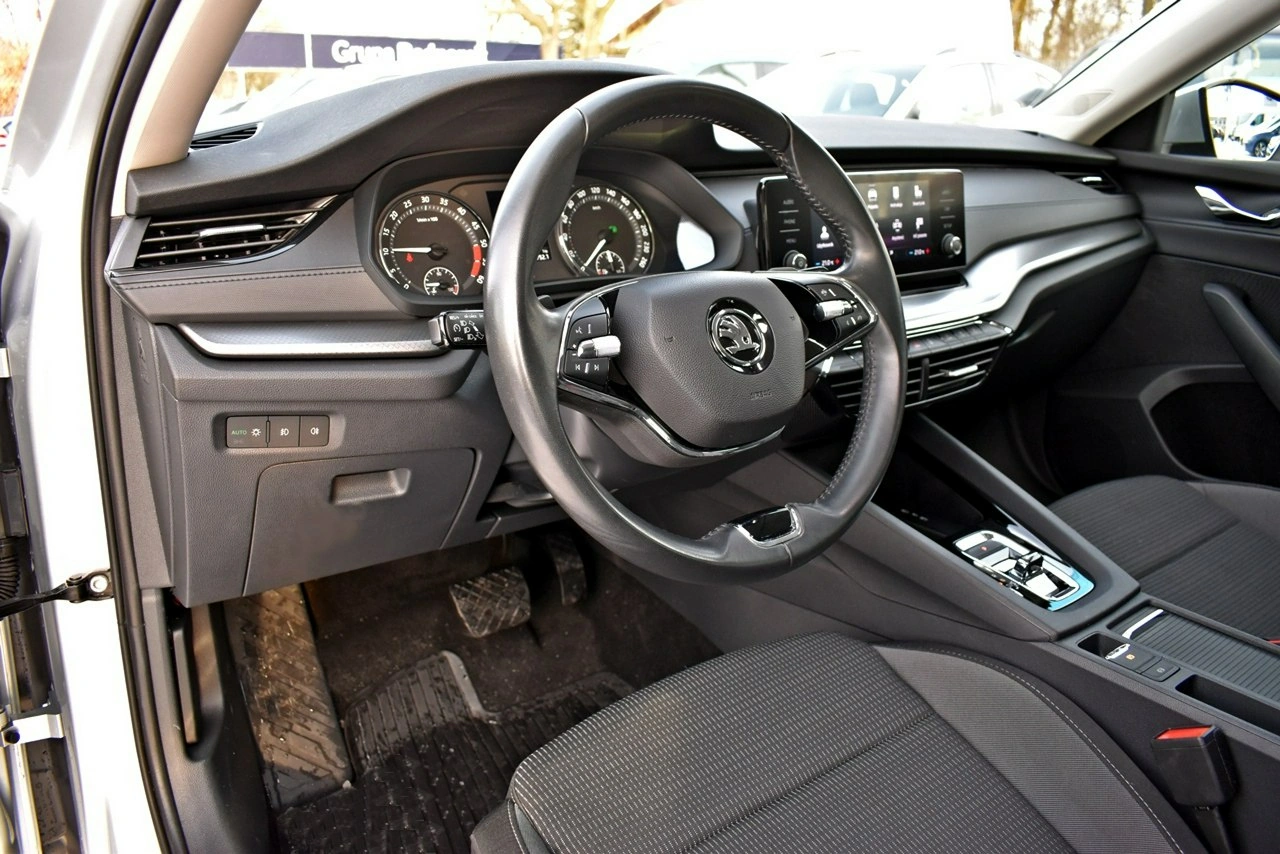 Skoda Octavia - Zdjęcie 9