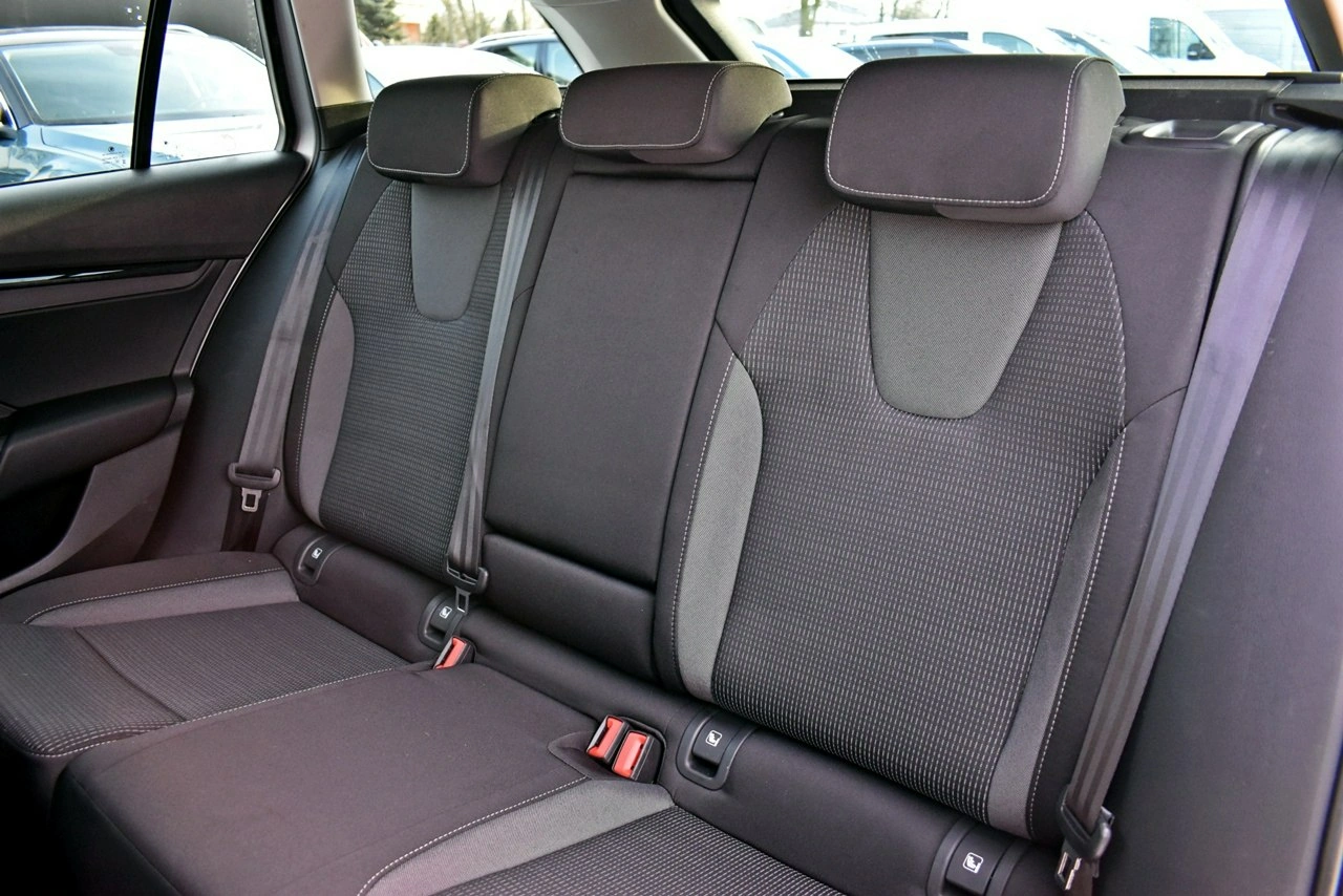 Skoda Octavia - Zdjęcie 11