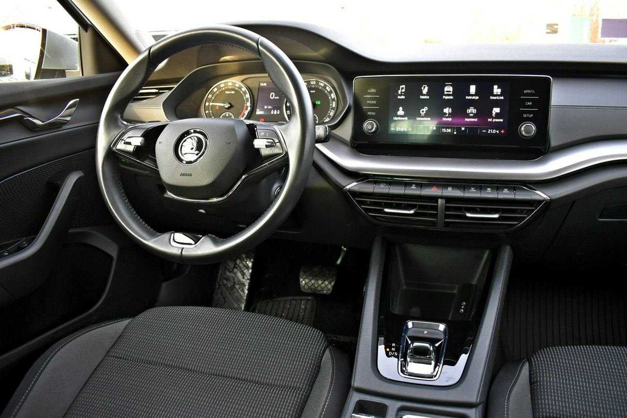 Skoda Octavia - Zdjęcie 16