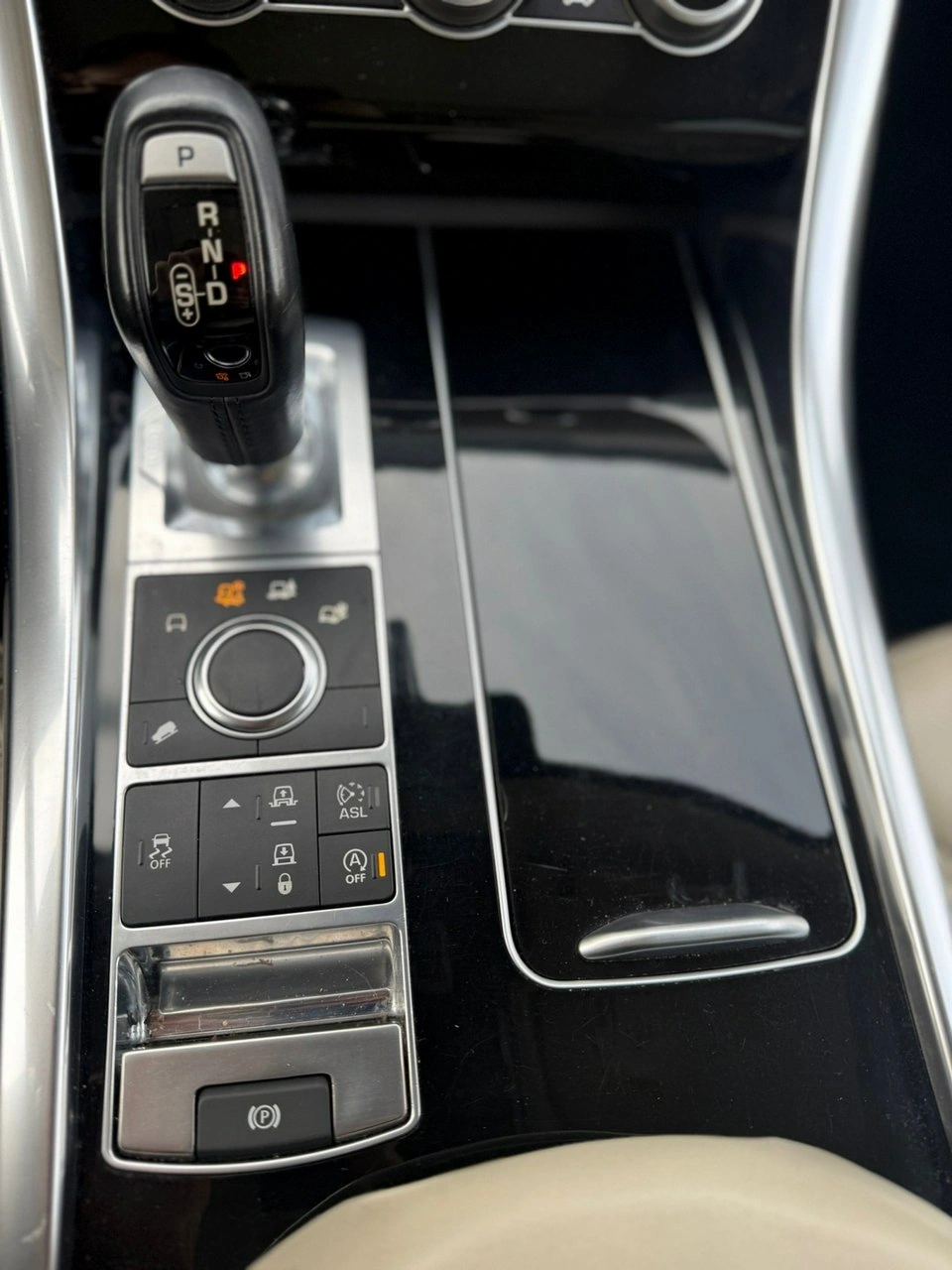 Land Rover Range Rover Sport - Zdjęcie 17