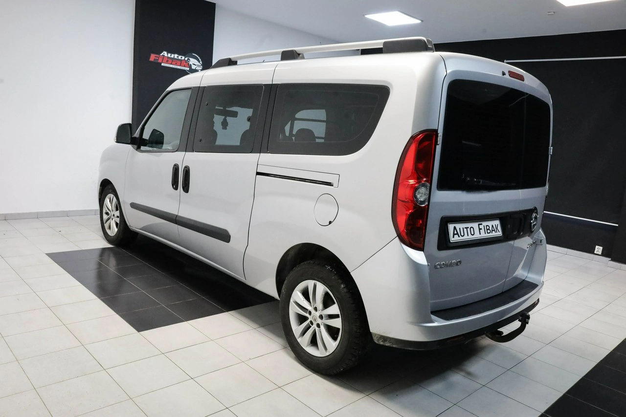 Opel Combo - Zdjęcie 10