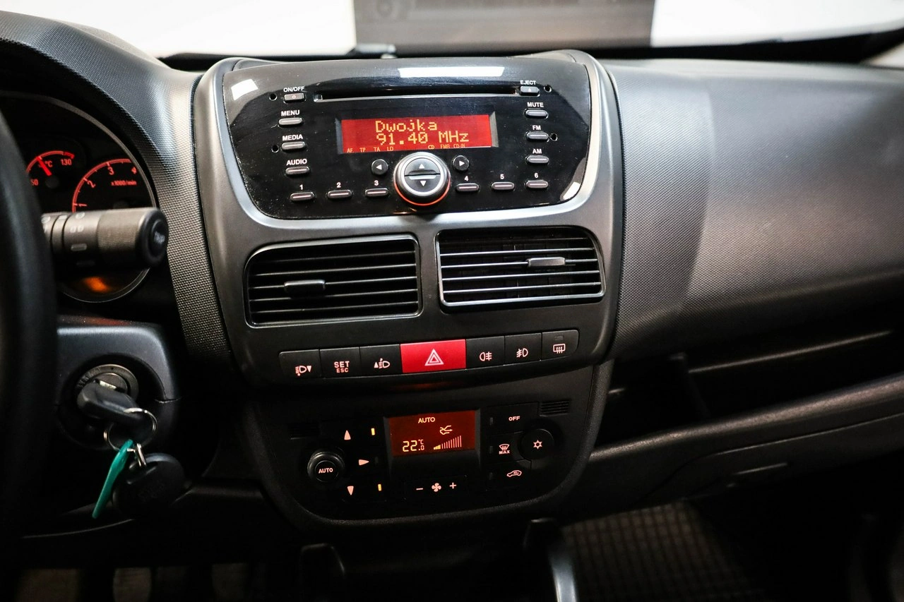 Opel Combo - Zdjęcie 16