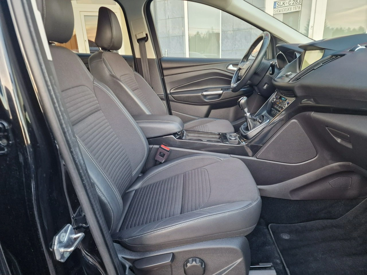 Ford Kuga - Zdjęcie 21