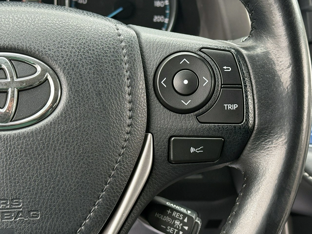 Toyota RAV-4 - Zdjęcie 17