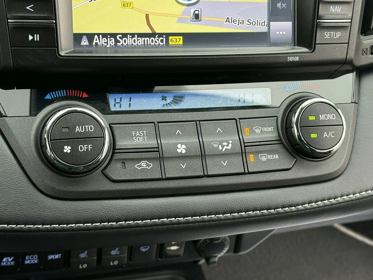 Toyota RAV-4 - Zdjęcie 7