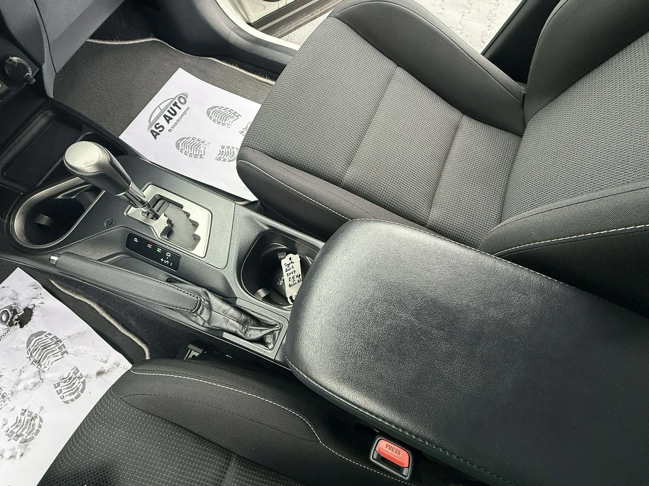 Toyota RAV-4 - Zdjęcie 76