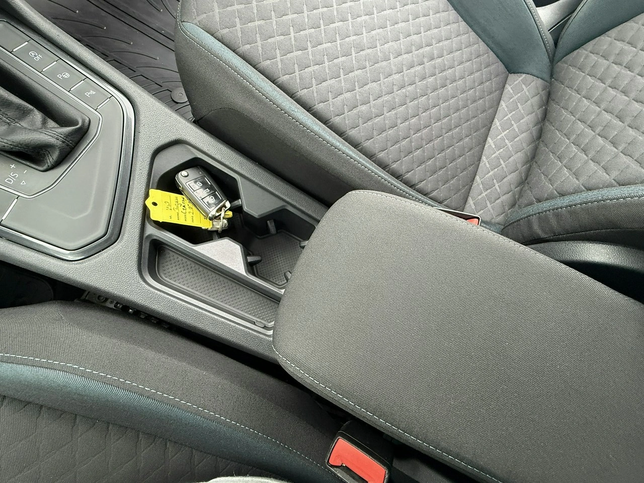 Volkswagen Tiguan - Zdjęcie 28