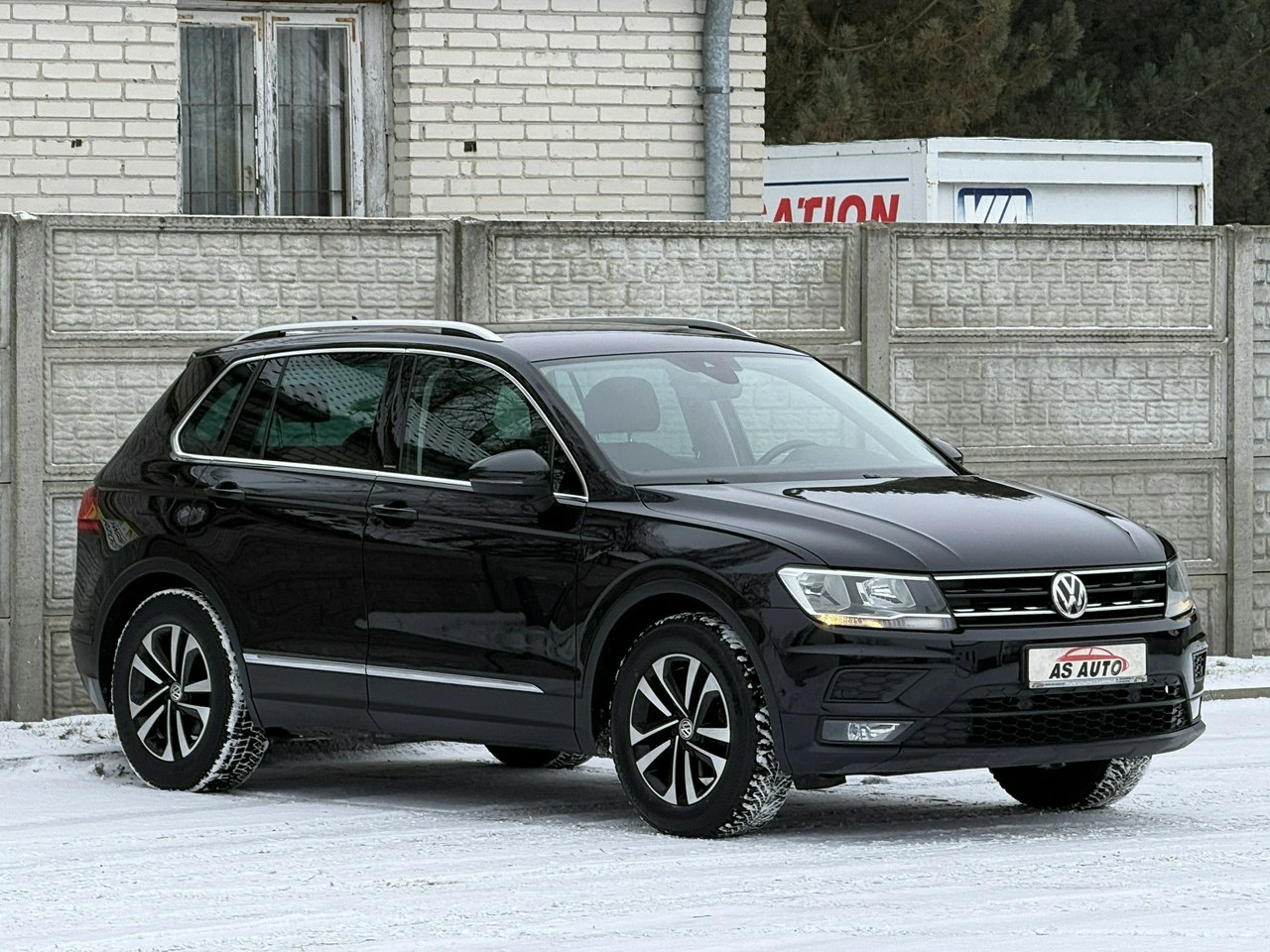 Volkswagen Tiguan - Zdjęcie 37