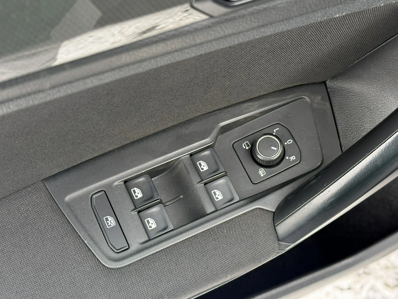 Volkswagen Tiguan - Zdjęcie 10