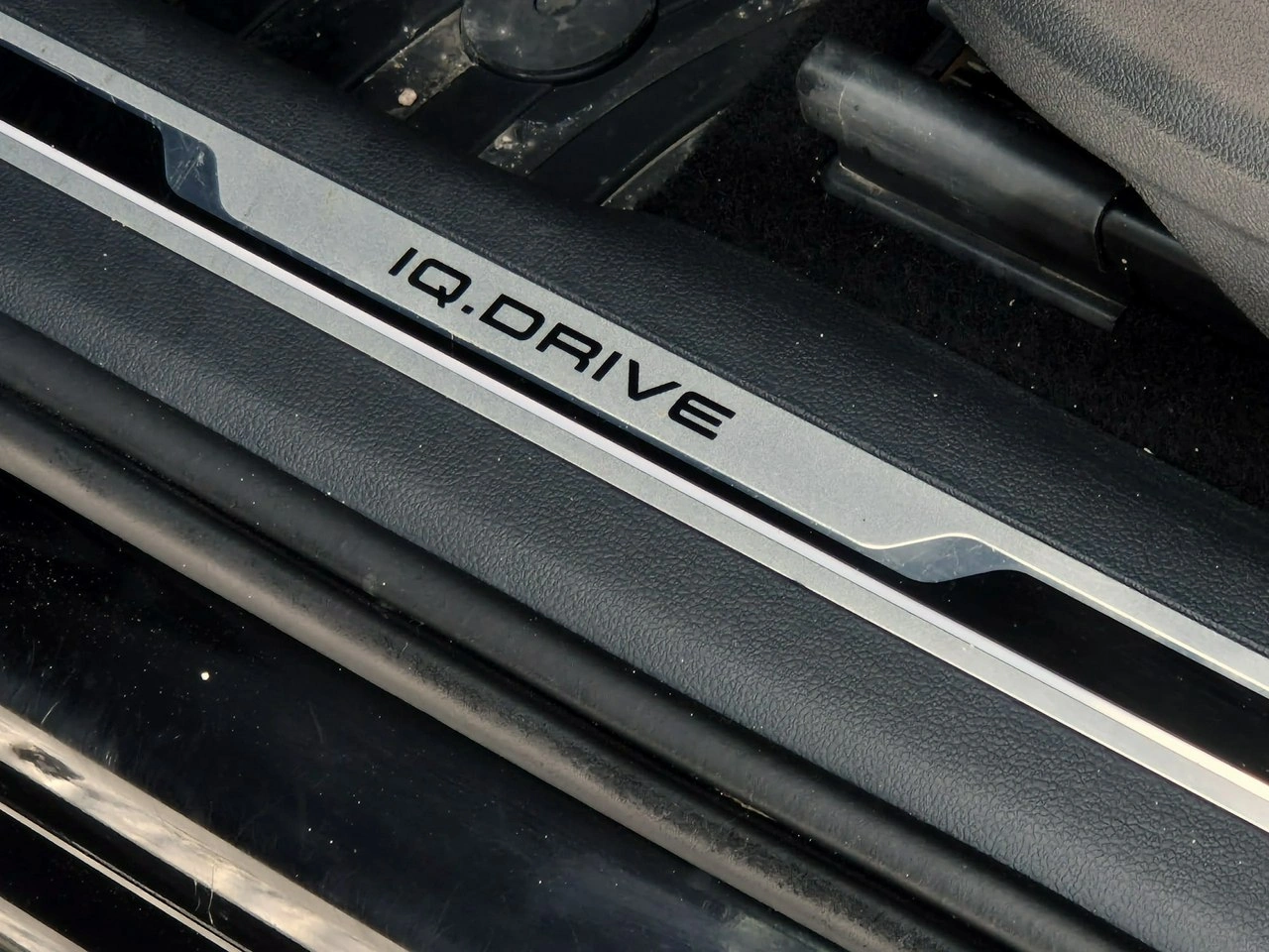 Volkswagen Tiguan - Zdjęcie 18