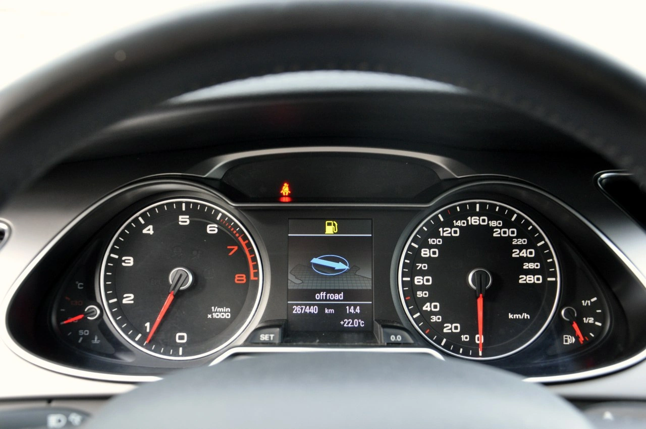 Audi A4 - Zdjęcie 15