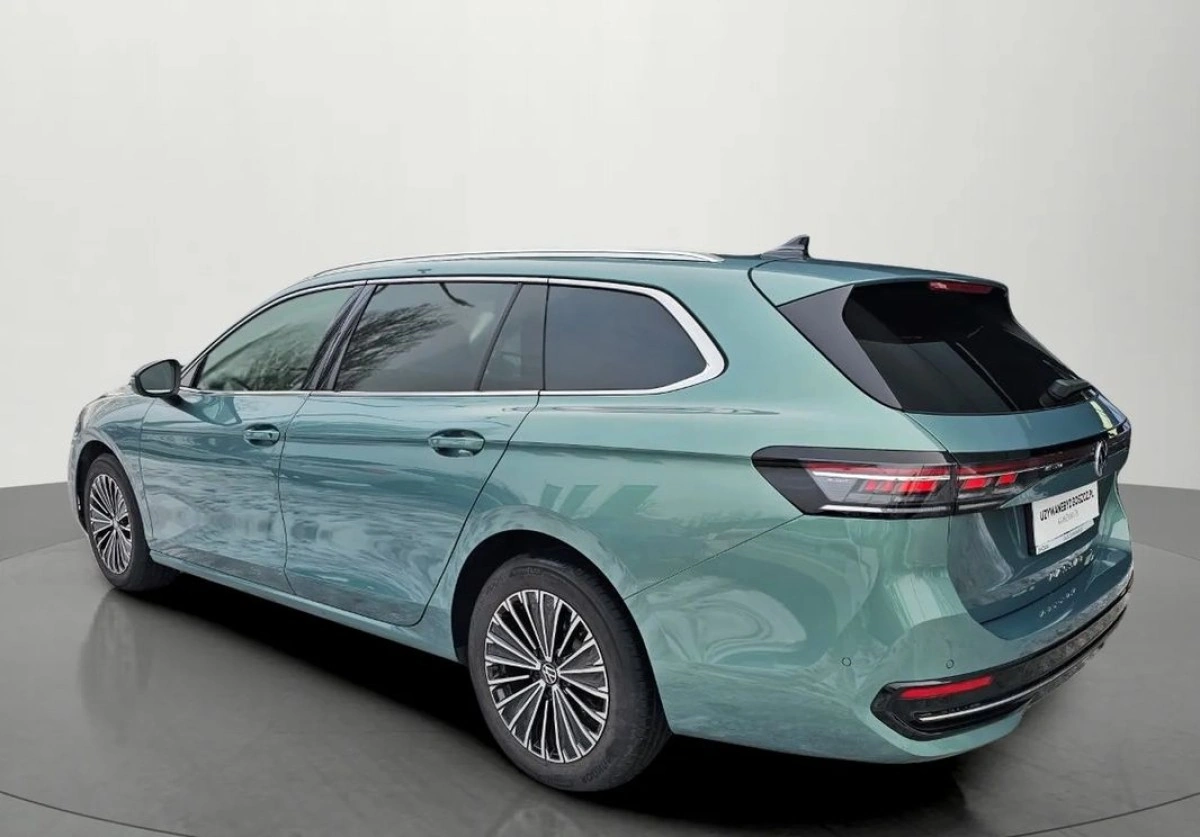 Volkswagen Passat Variant - Zdjęcie 10