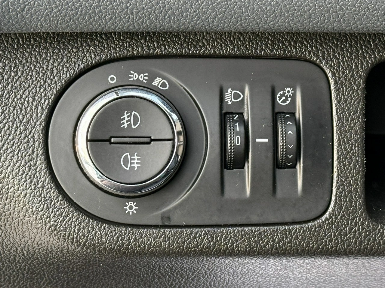 Opel Meriva - Zdjęcie 10