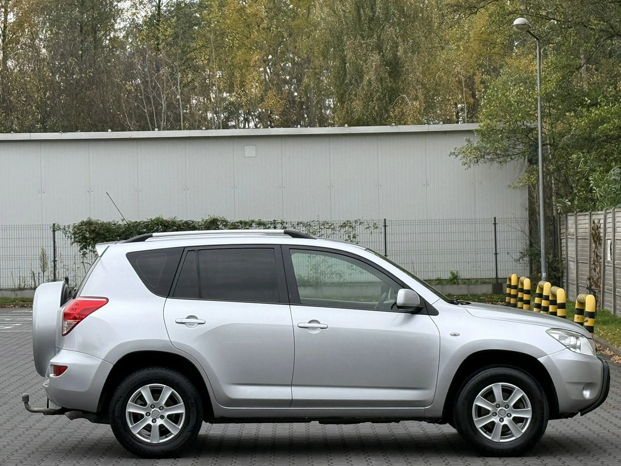 Toyota RAV-4 - Zdjęcie 20