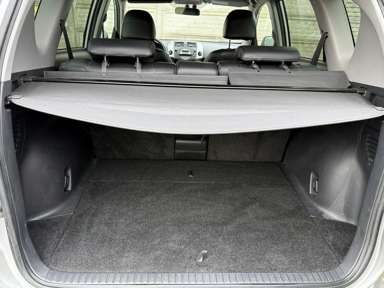 Toyota RAV-4 - Zdjęcie 13