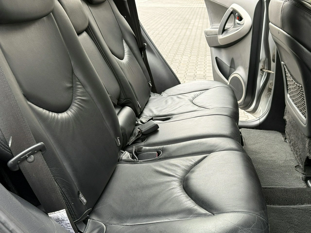 Toyota RAV-4 - Zdjęcie 31