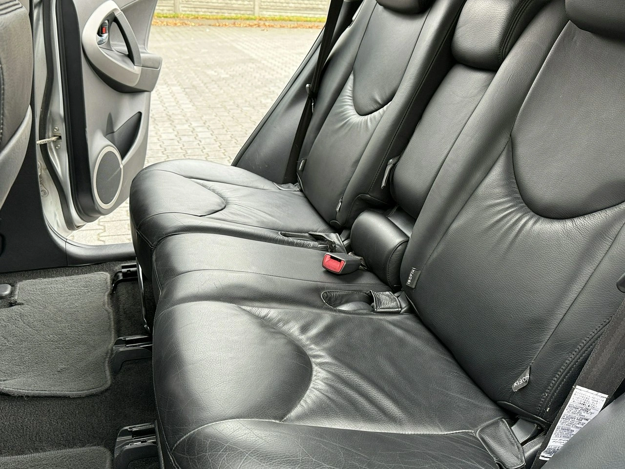 Toyota RAV-4 - Zdjęcie 14