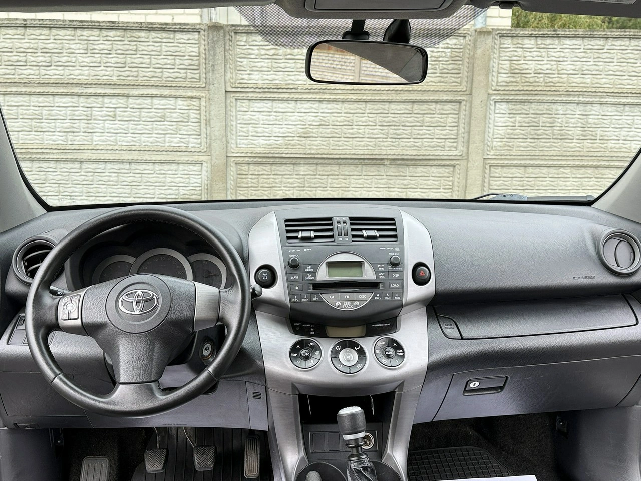 Toyota RAV-4 - Zdjęcie 4