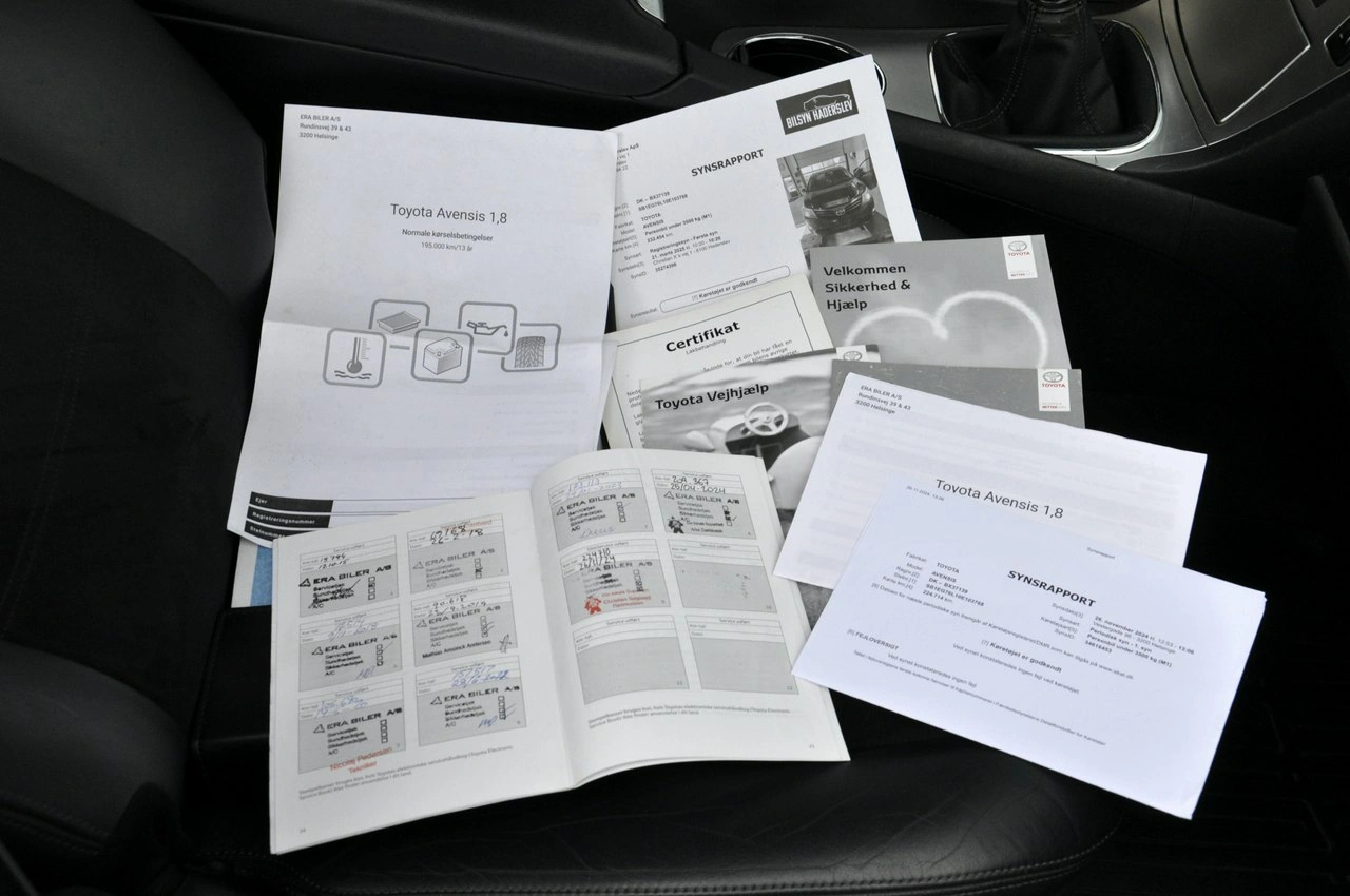 Toyota Avensis - Zdjęcie 16