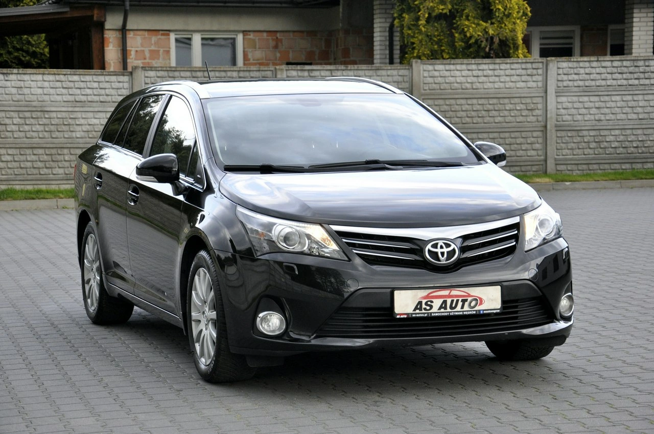 Toyota Avensis - Zdjęcie 1