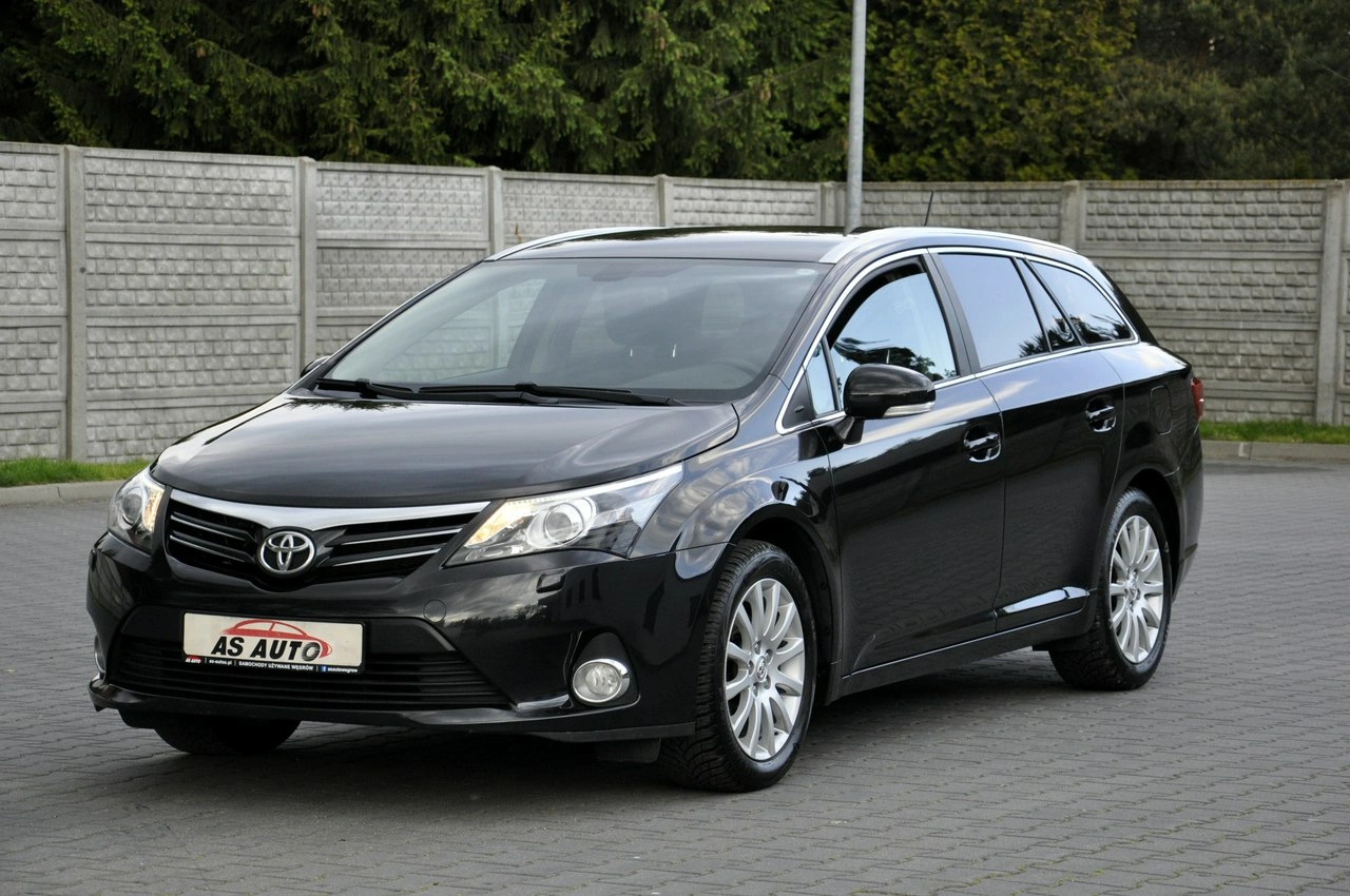 Toyota Avensis - Zdjęcie 20