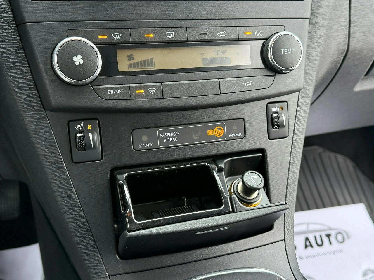 Toyota Avensis - Zdjęcie 5