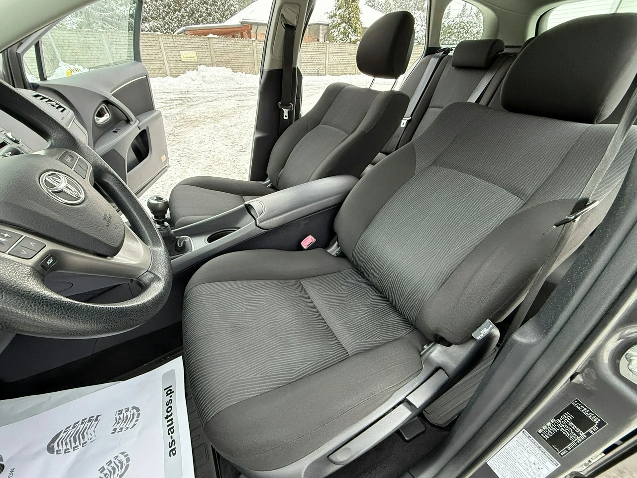 Toyota Avensis - Zdjęcie 9