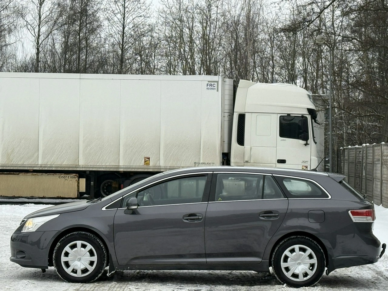 Toyota Avensis - Zdjęcie 19