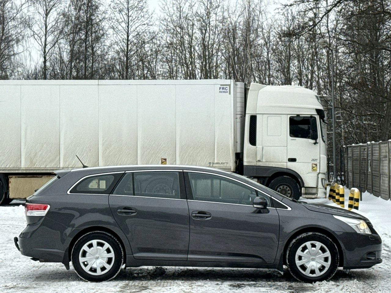 Toyota Avensis - Zdjęcie 40
