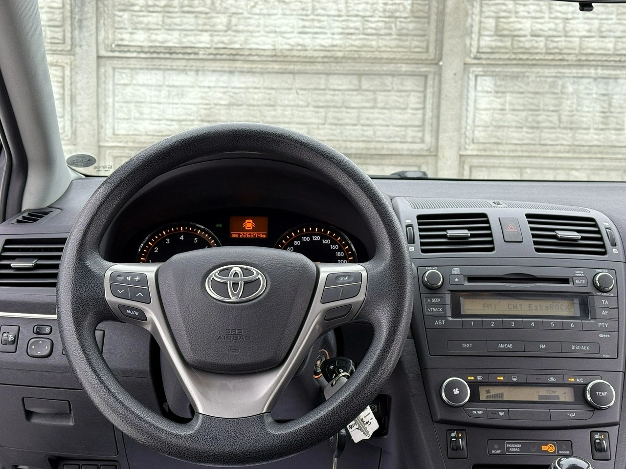 Toyota Avensis - Zdjęcie 41