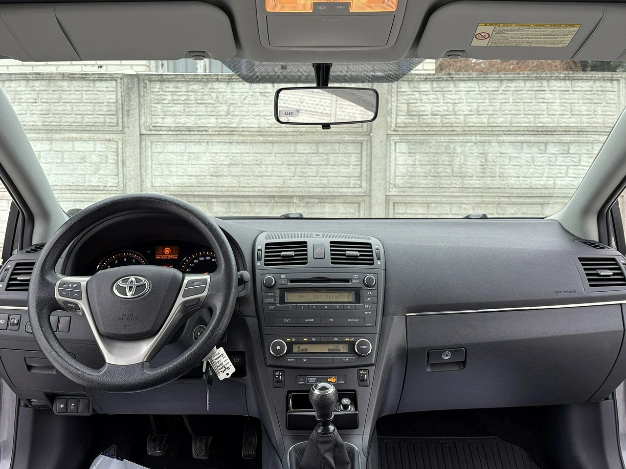 Toyota Avensis - Zdjęcie 4