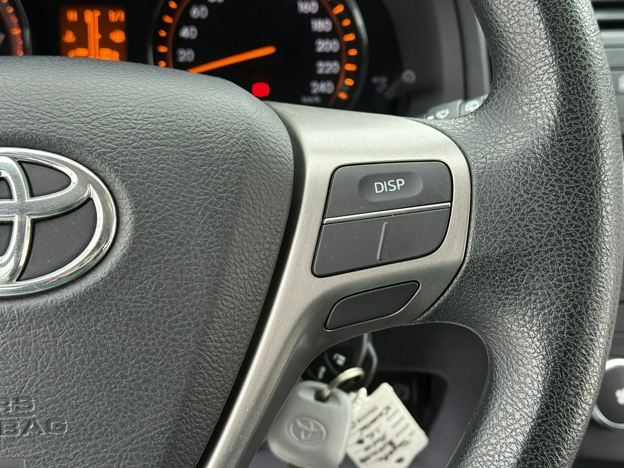 Toyota Avensis - Zdjęcie 15